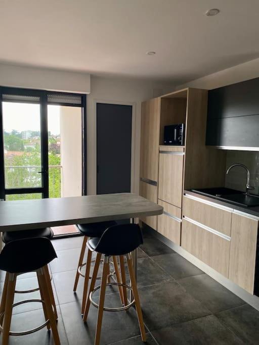 T3 - Centre - 75M2 - 2 Sdb - Parking - Calme Lejlighed Anglet Eksteriør billede